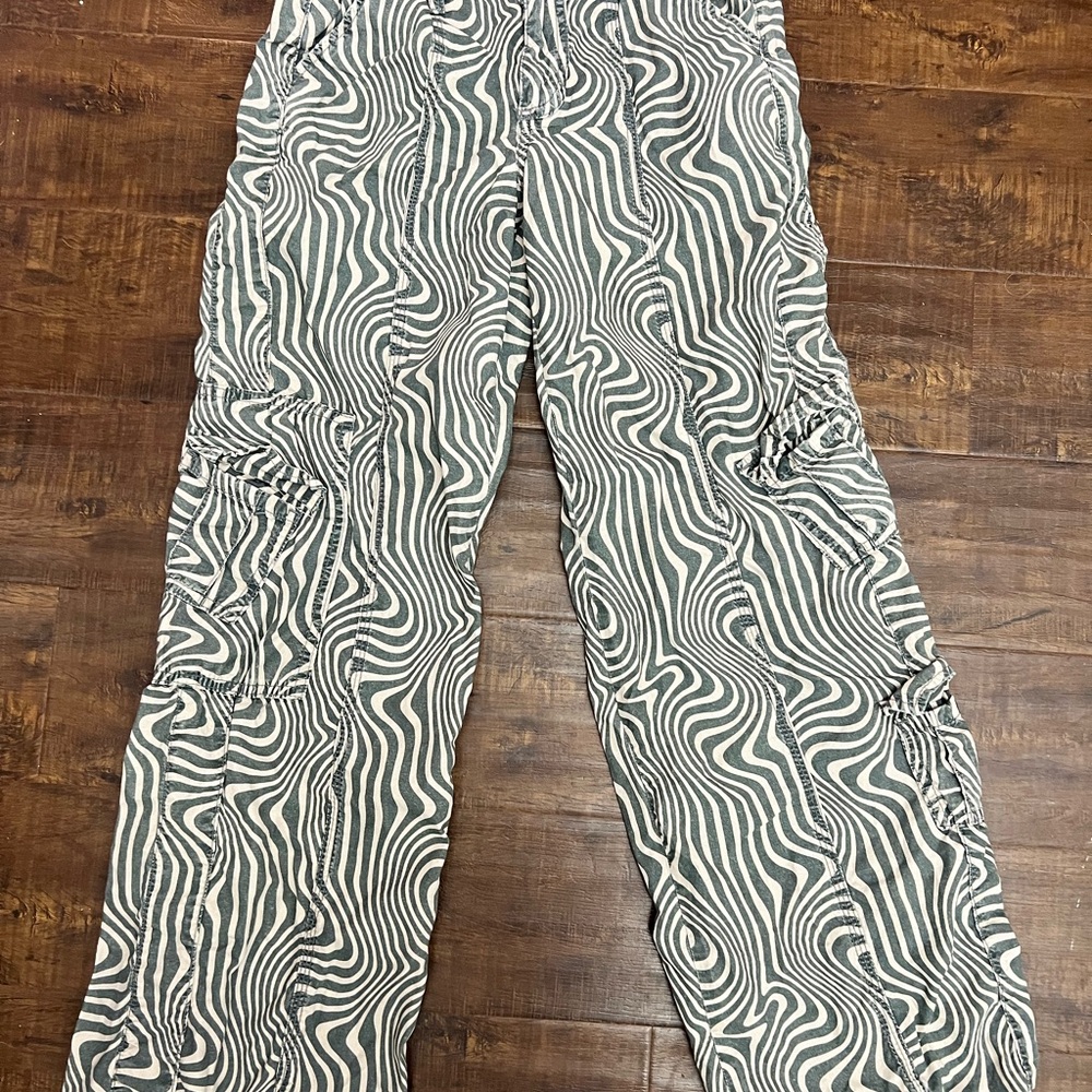 Navy/White Urban Outfitters Cargo Pants